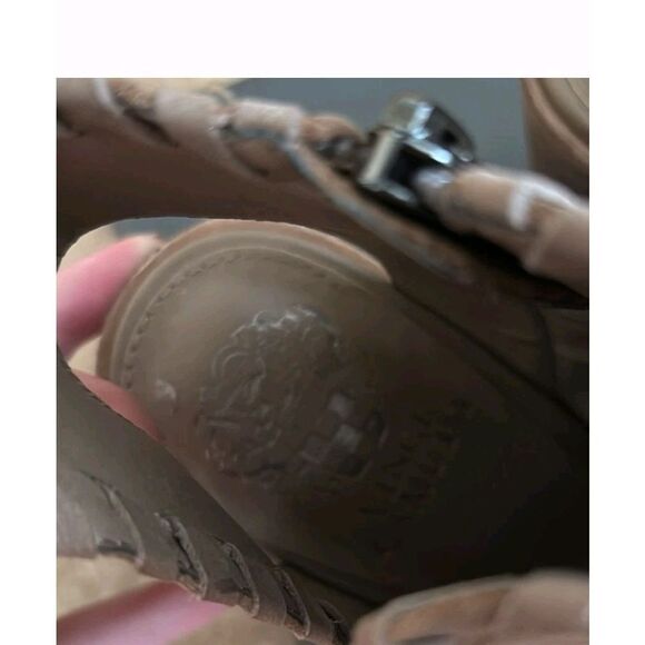 Vince Camuto Kicetta Bootie Taupe  Leather Peep Toe Womens Size 7.5 M Stacked - Picture 3 of 3